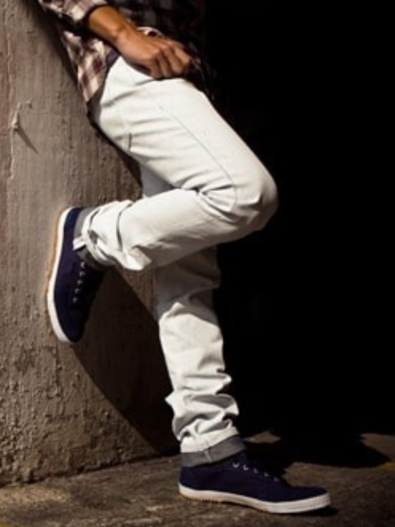 Naked And Famous Reverse Fade Denim Skinny Guy Jeans 29 White Grey Cotton Retro — image 6 of 6